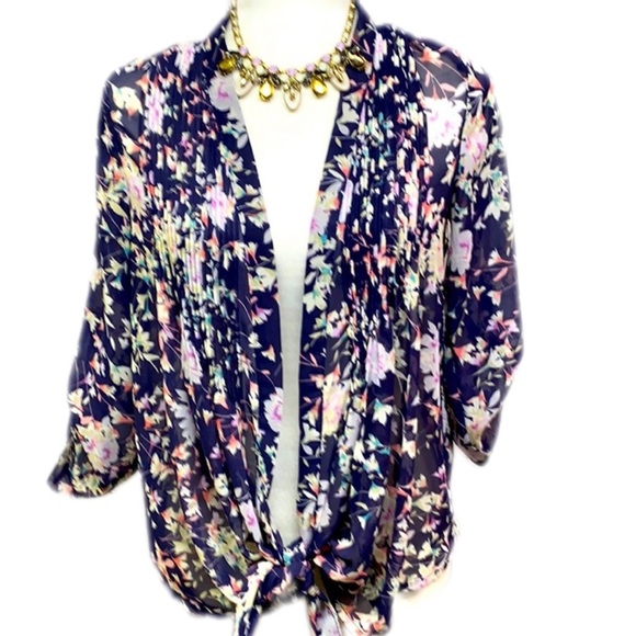 Lauren Conrad Chiffon Floral Tie Waist Kimono - Picture 2 of 6